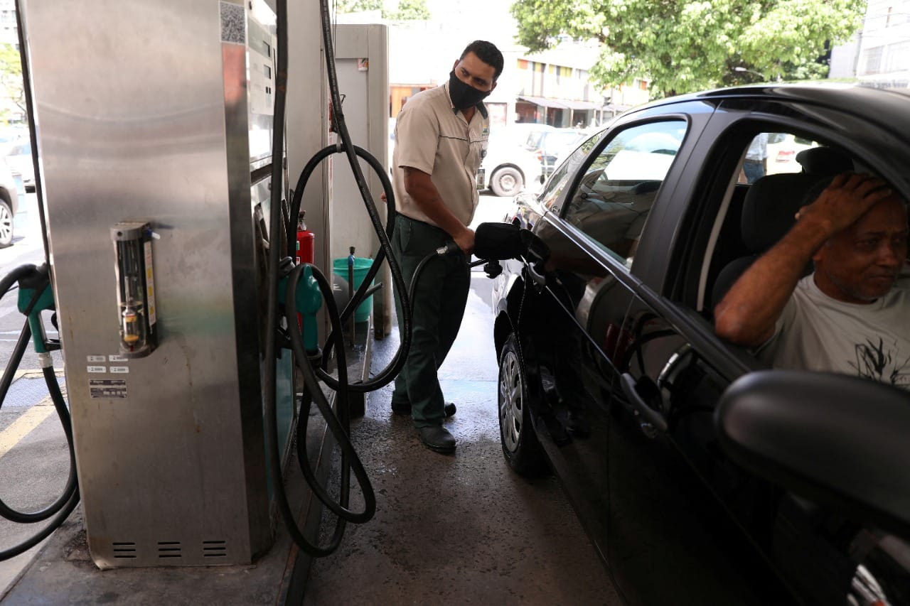 Brasil registró deflación a mediados de agosto gracias a medidas estatales sobre combustibles