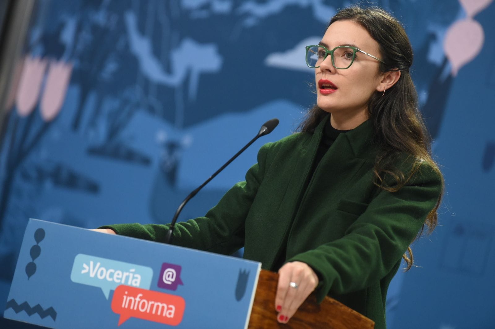 Camila Vallejo confirmó que llamada a Héctor Llaitul “no prosperó” y tampoco fue “instruida ni avisada” por exministra Jeanette Vega