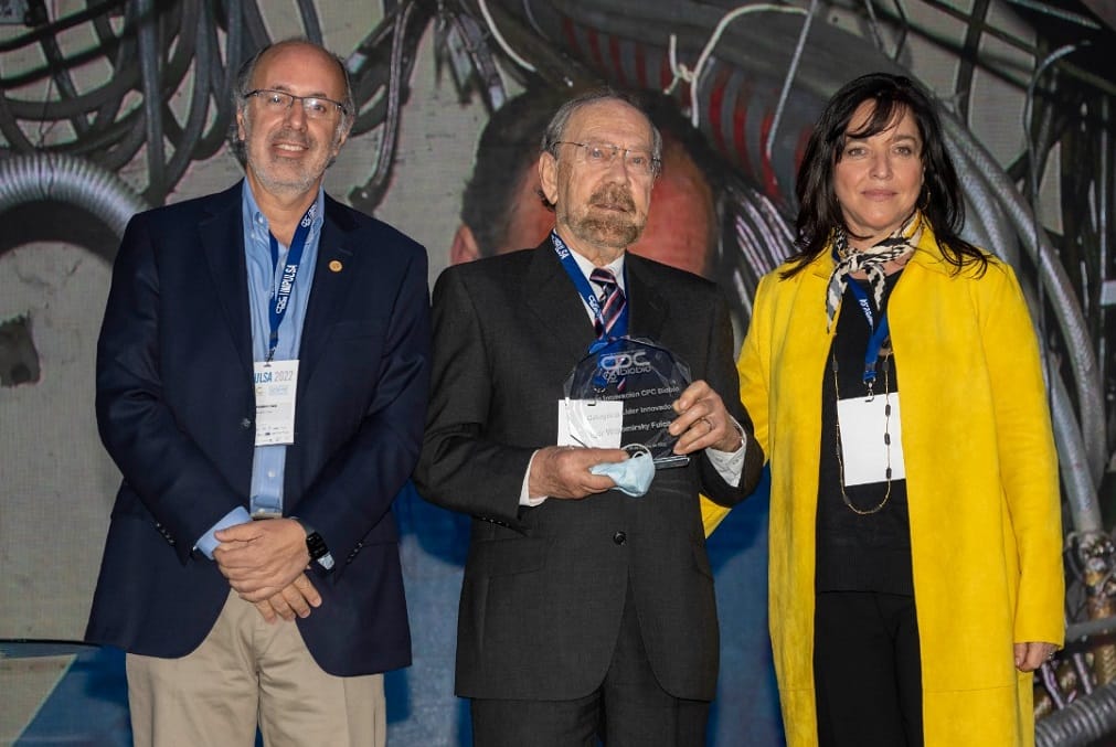 Candidato al Premio Nacional de Ciencias Aplicadas y Tecnológicas 2022 es premiado por la CPC Biobío