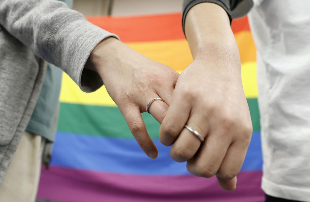 Tribunal japonés rechazó reconocer la maternidad de una mujer trans