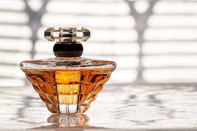 Los seis mejores y más baratos perfumes para hombres y mujeres del mercado