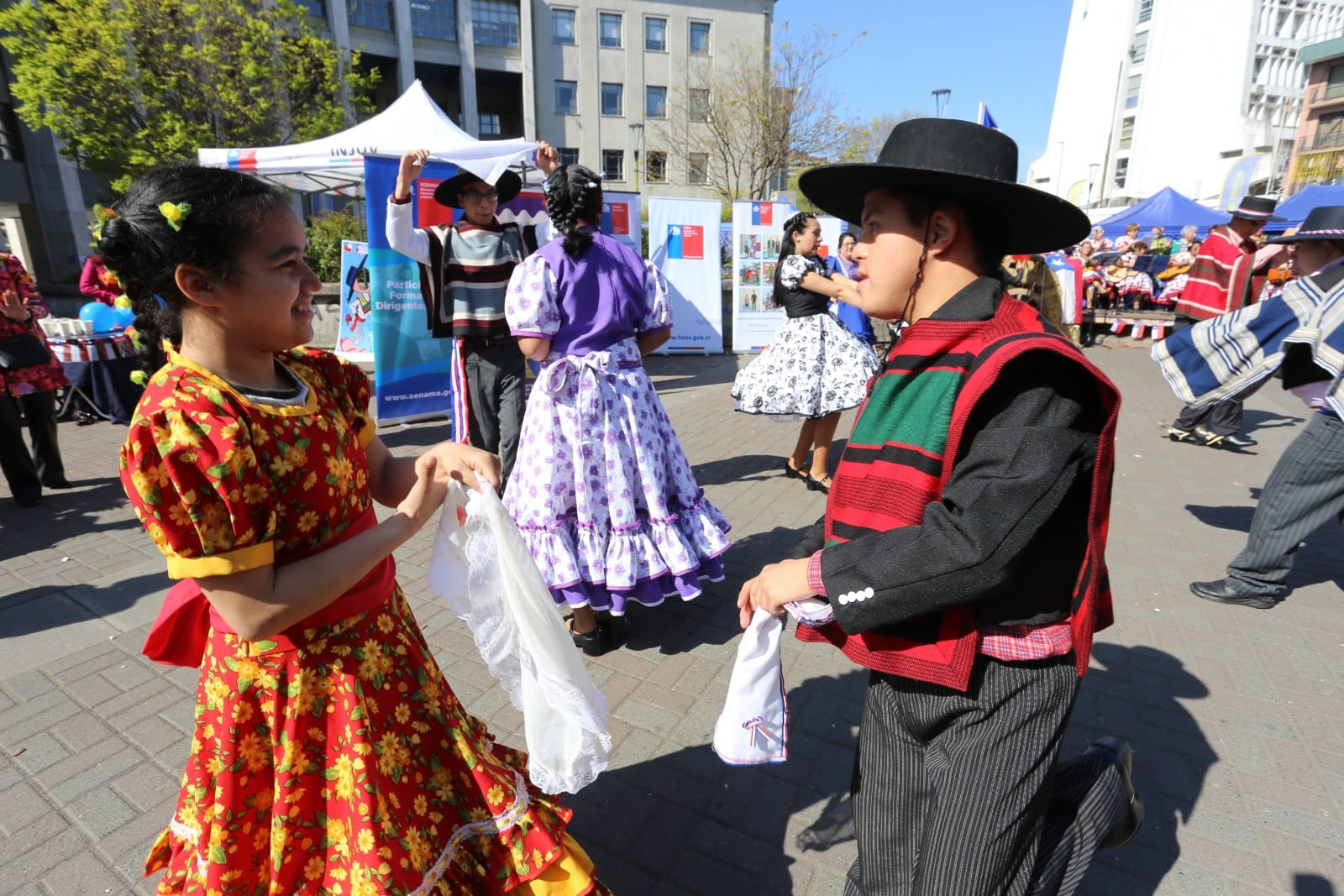 Fiestas Patrias: Más de 200 parejas participaron del “cuecazo de la integración” en Concepción