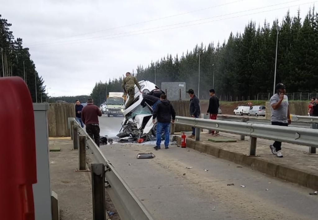 Dos fallecidos deja accidente de tránsito en peaje Pilpilco en la Ruta 160