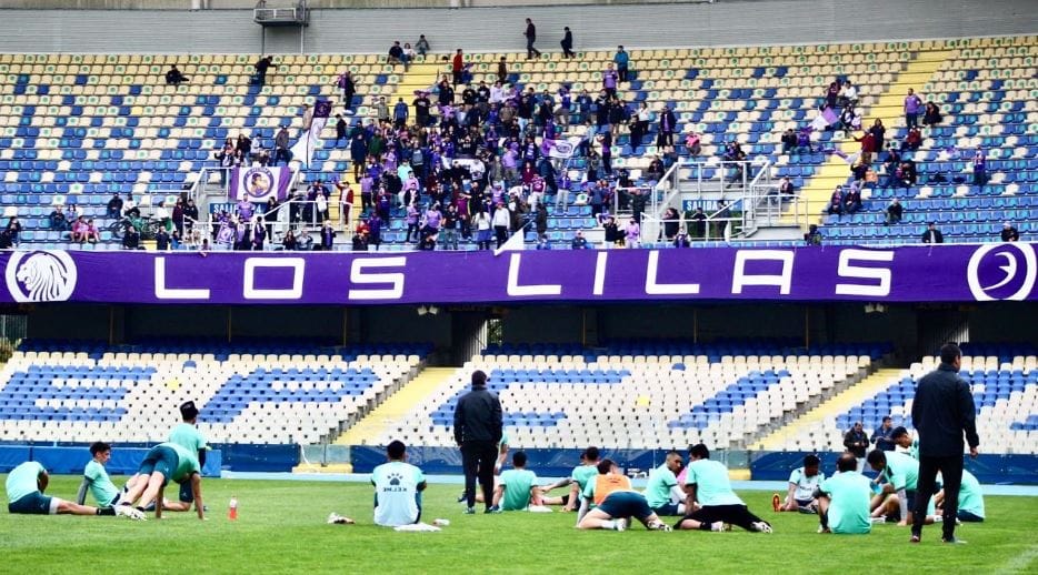 Hinchas “aleonan” a Deportes Concepción antes del vital duelo para seguir en Segunda División