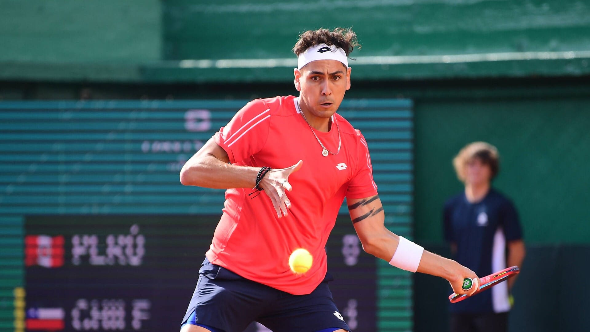 Chile obtiene su primer punto en Copa Davis: Alejandro Tabilo superó a Nicolás Álvarez