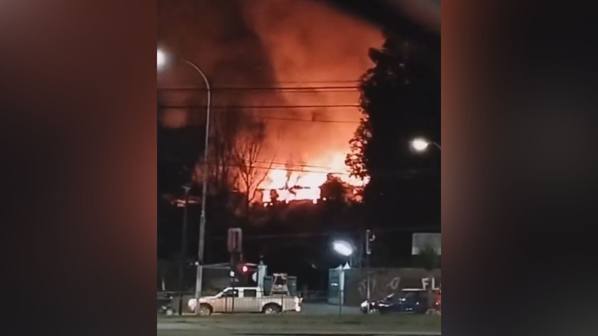 Incendio afectó a Hospital Psiquiátrico El Peral: Turba habría iniciado el fuego