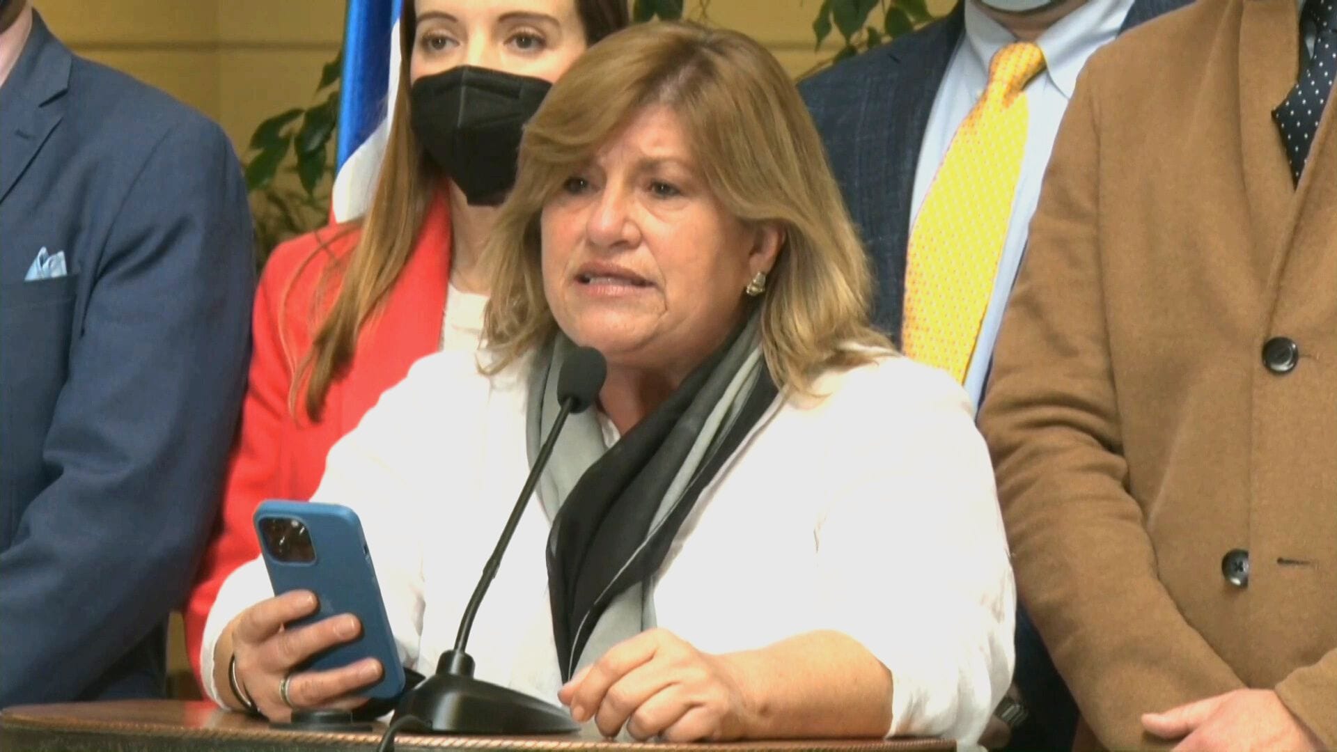 “Funcionan como una secta”: Gloria Naveillán renunció al Partido Republicano con duras críticas contra Kast
