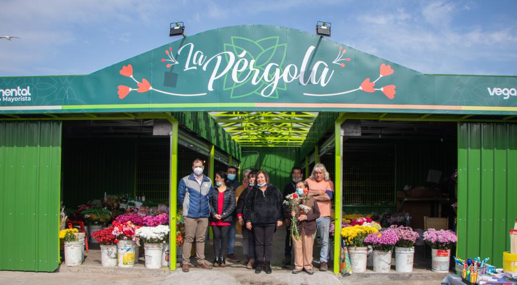 La primavera se adelantó en el Mercado Mayorista: Empresas Vega Monumental inauguró nueva Pérgola de las Flores