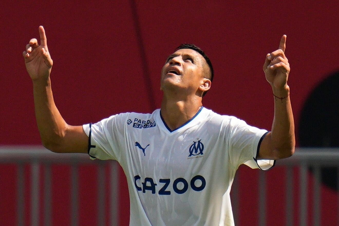 La “Alexismanía” sigue desatada en Francia y el Niño Maravilla volvió a repetir la dosis de gol