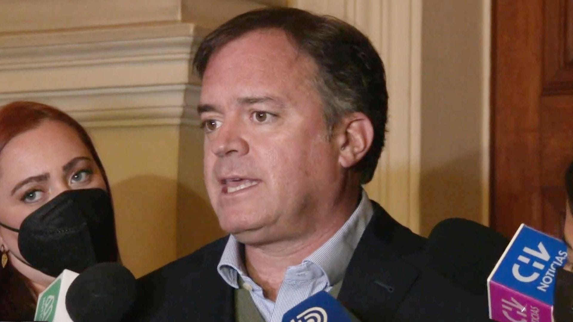 Matías Walker celebra resultados a favor del Rechazo: “Los chilenos han dado una muestra de madurez ciudadana”