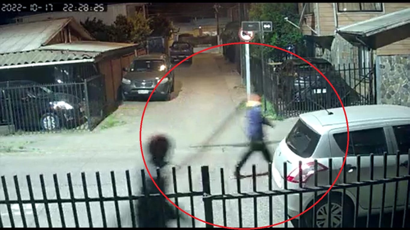 Delincuentes amenazaron con tijeras a dos mujeres para robarles el auto en Chiguayante