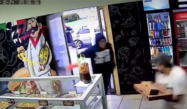 “El muchacho pedía por su vida”: Dueño de pizzería en Coronel donde fue baleado NashoFlight