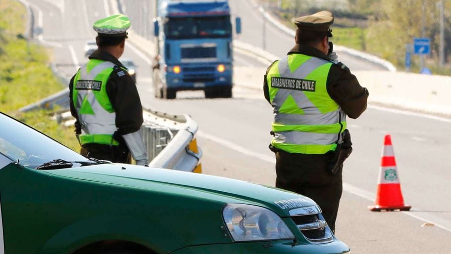 Carabinero terminó atropellado mientras realizaba un control vehicular en peaje de Chillán