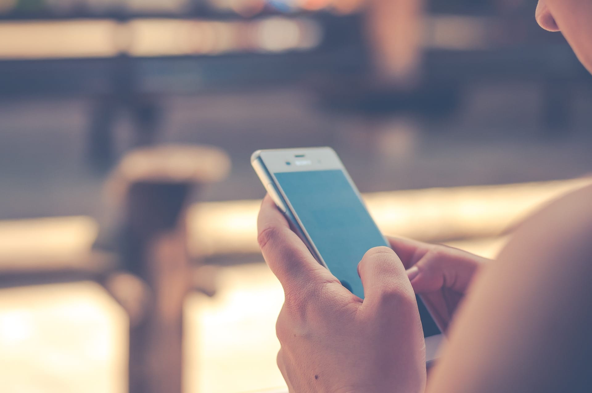 Madre e hijo detenidos por crimen de psicólogo: Ella lo habría contactado por Tinder