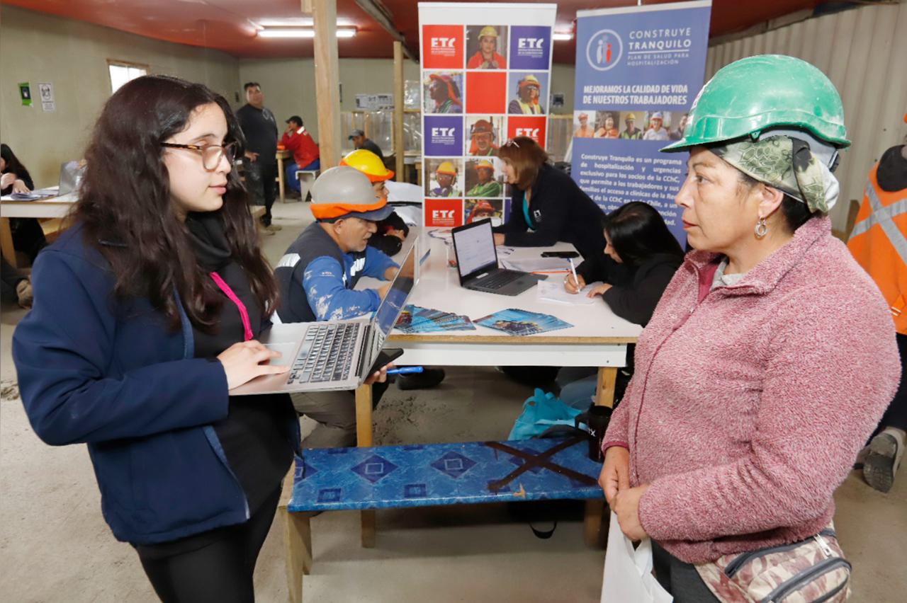 Cerca de 2 mil trabajadores de la Construcción fueron beneficiados con operativos sociales en Concepción