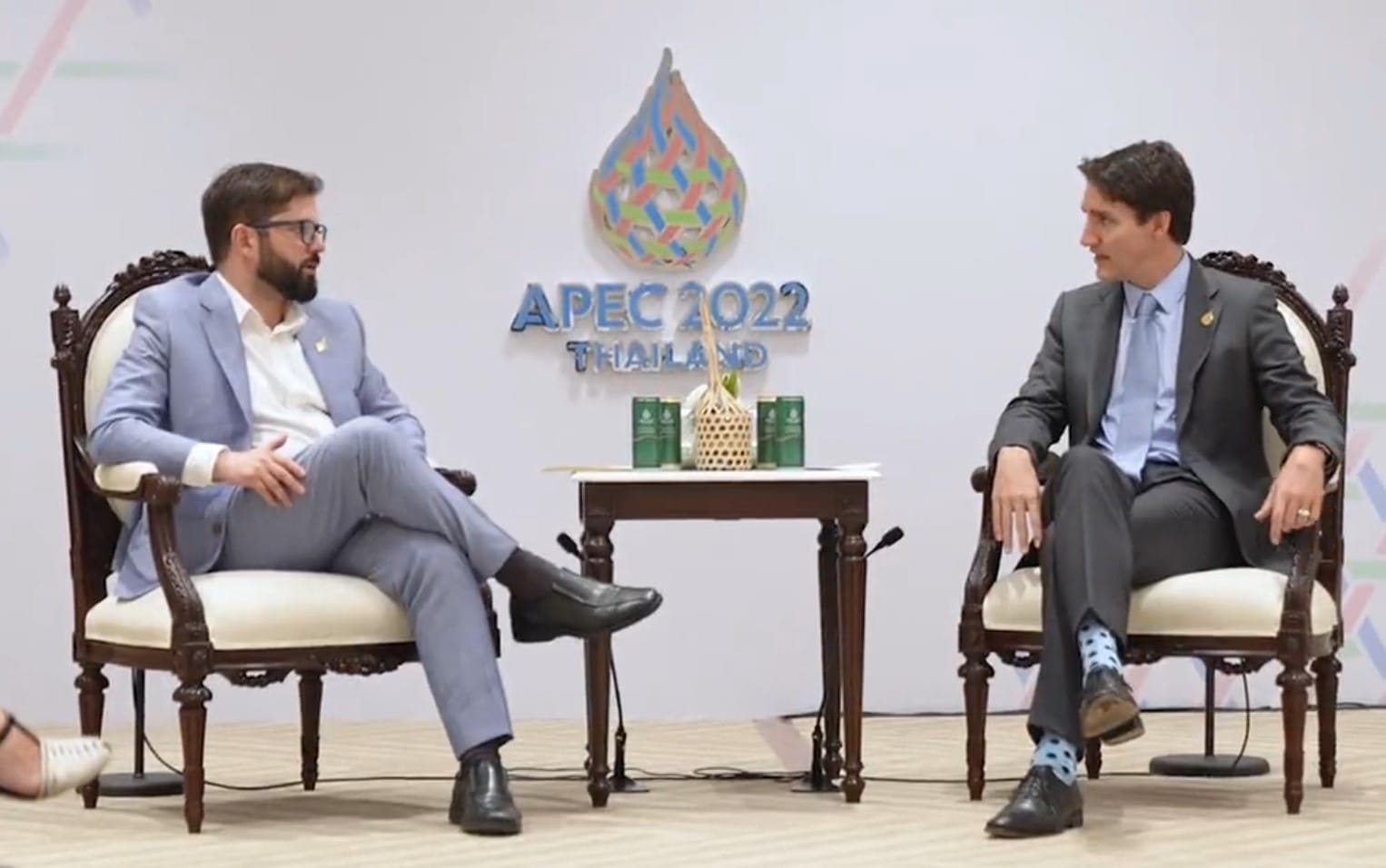 Mandatario Trudeau le habría pedido a Boric datos de mineras canadienses que incumplen la ley chilena