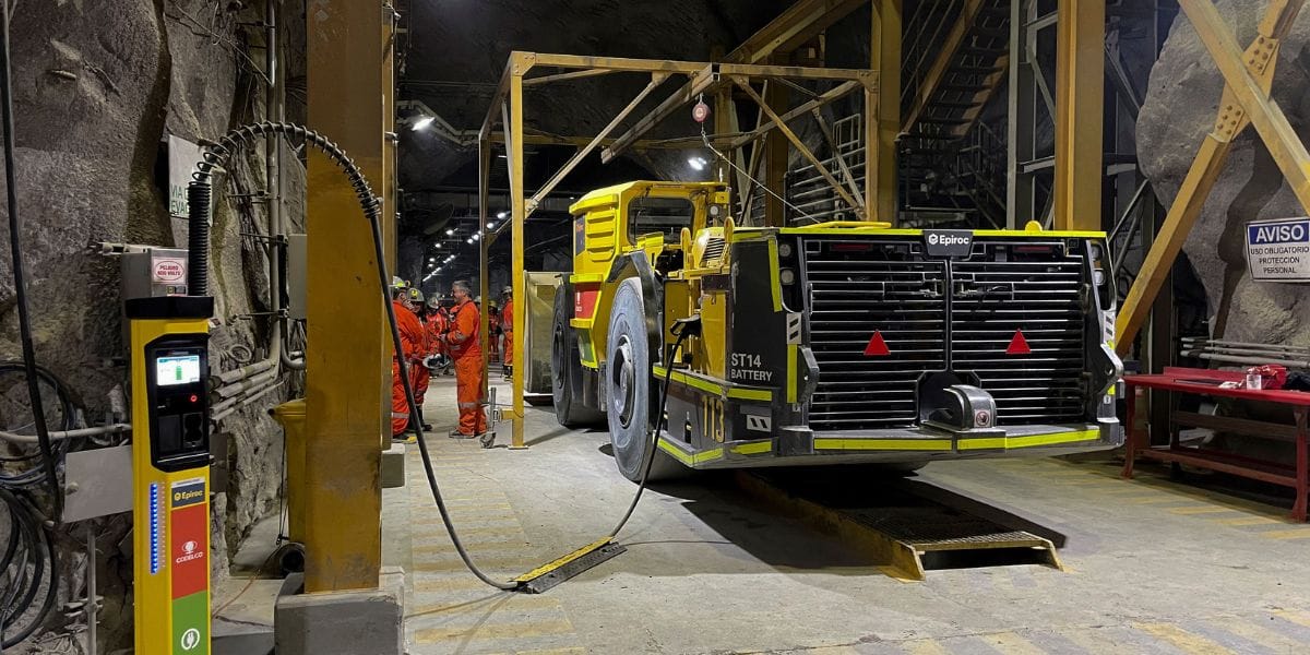 Codelco inició pruebas de equipo de carga completamente eléctrico