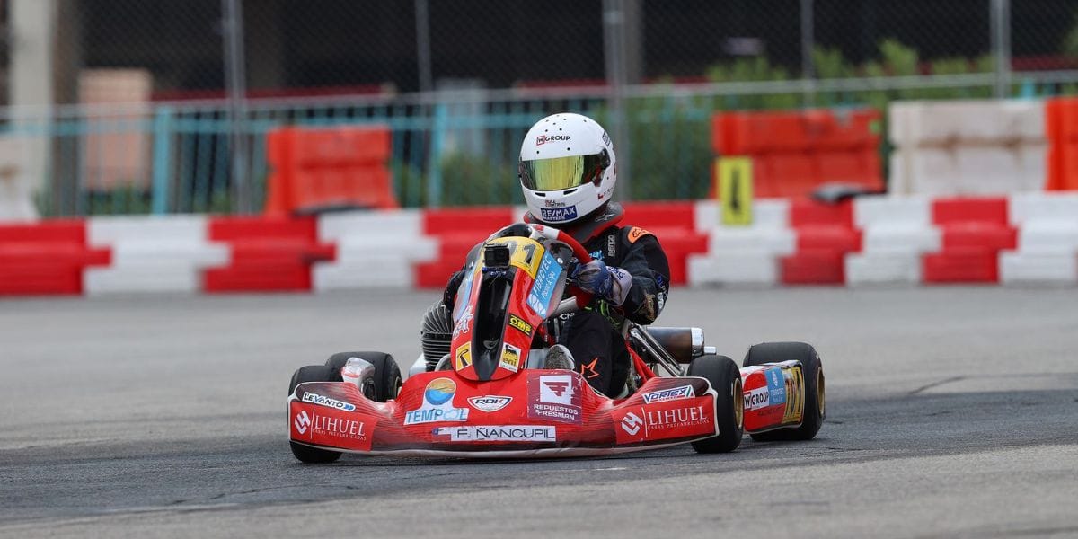 El pastelero tucapelino que participó en la competencia de karting más importante del mundo