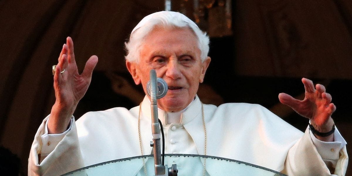 Benedicto XVI se defenderá legalmente ante acusación de encubrimiento de abusos