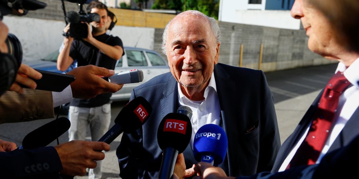 Expresidente de la FIFA Blatter cree que hay que excluir a Irán del Mundial