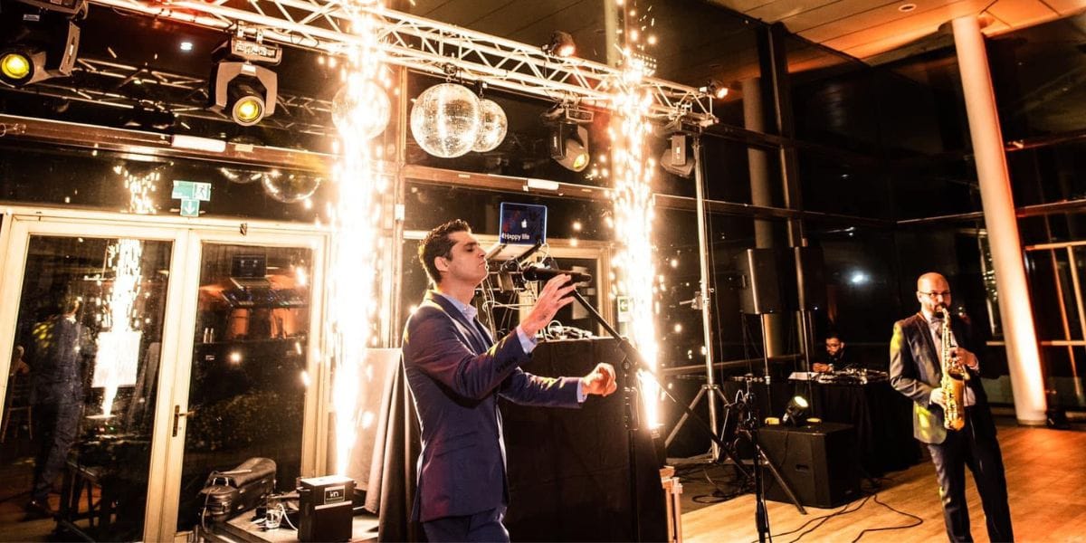 El destacado cantante Fabián Fuentes llegará a San Pedro para tributar a Presley Sinatra y Bublé