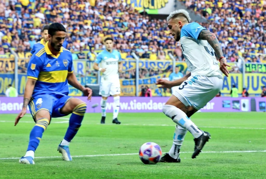 Racing de los chilenos se coronó campeón en un partido con diez expulsados