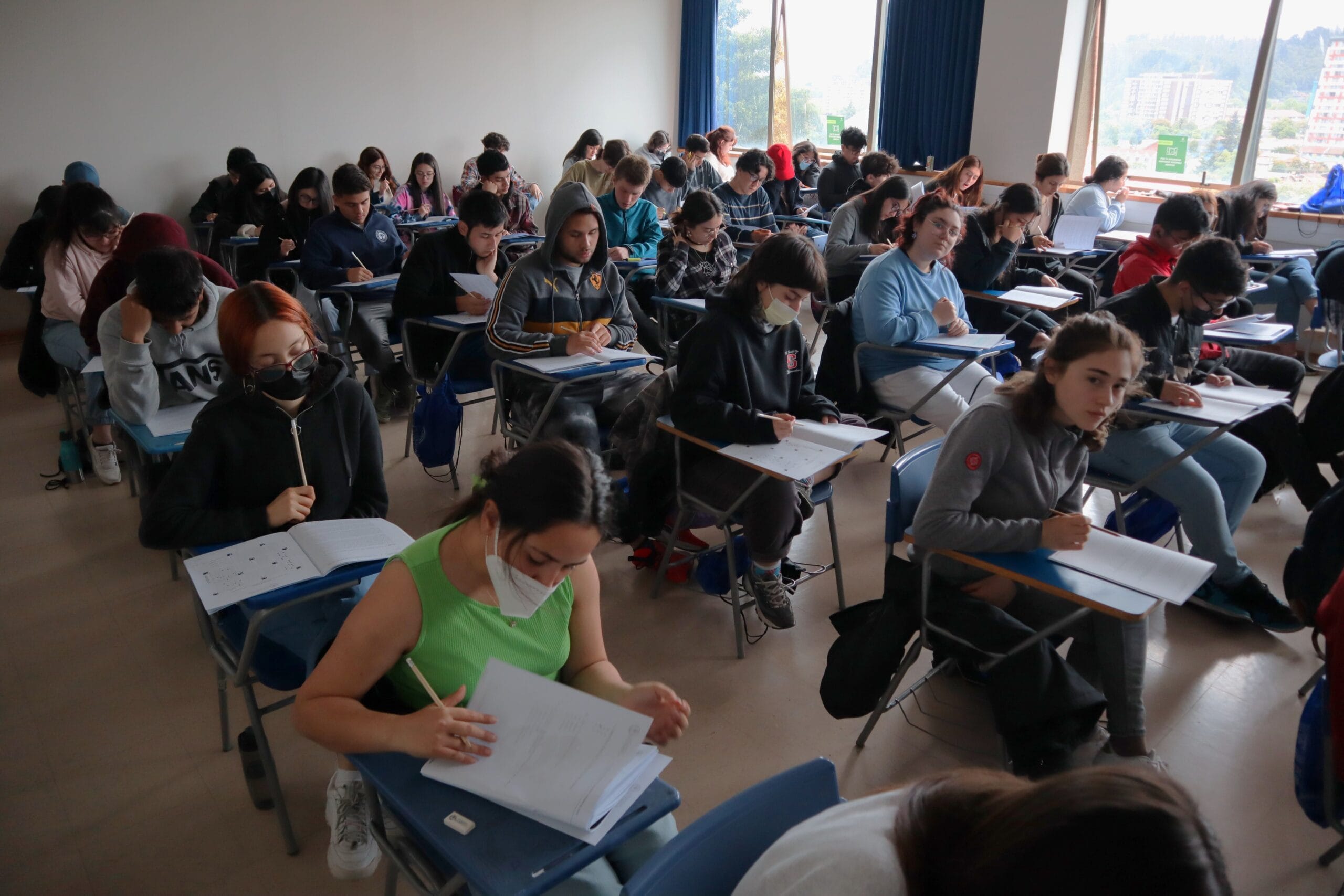 Estudiantes del Biobío rindieron segundo ensayo nacional de la PAES en la Universidad San Sebastián