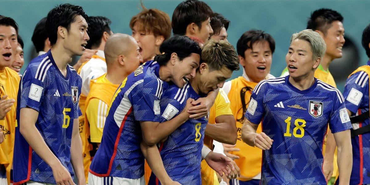 Celebraciones respetuosas en Japón: Solo se festeja cuando da el verde en el semáforo