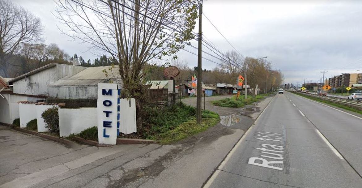 Delincuente observó y robó a pareja en pieza de un motel del camino entre Penco y Concepción