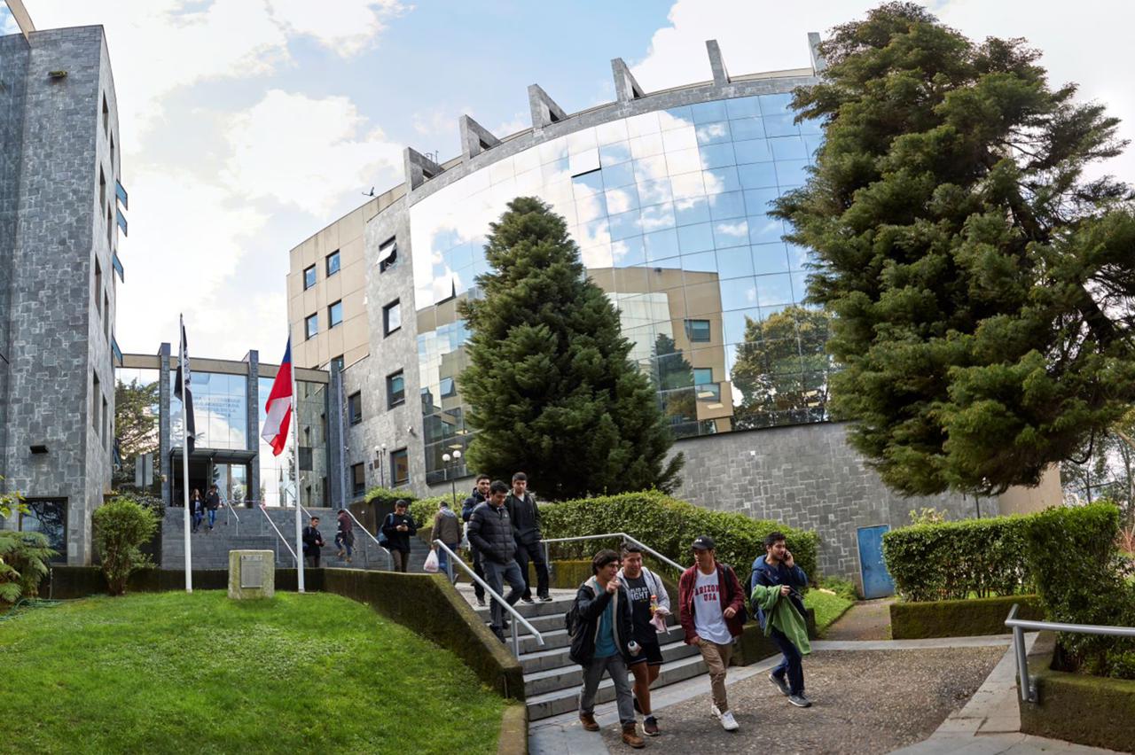 Derecho de la Universidad San Sebastián logra certificación de seis años