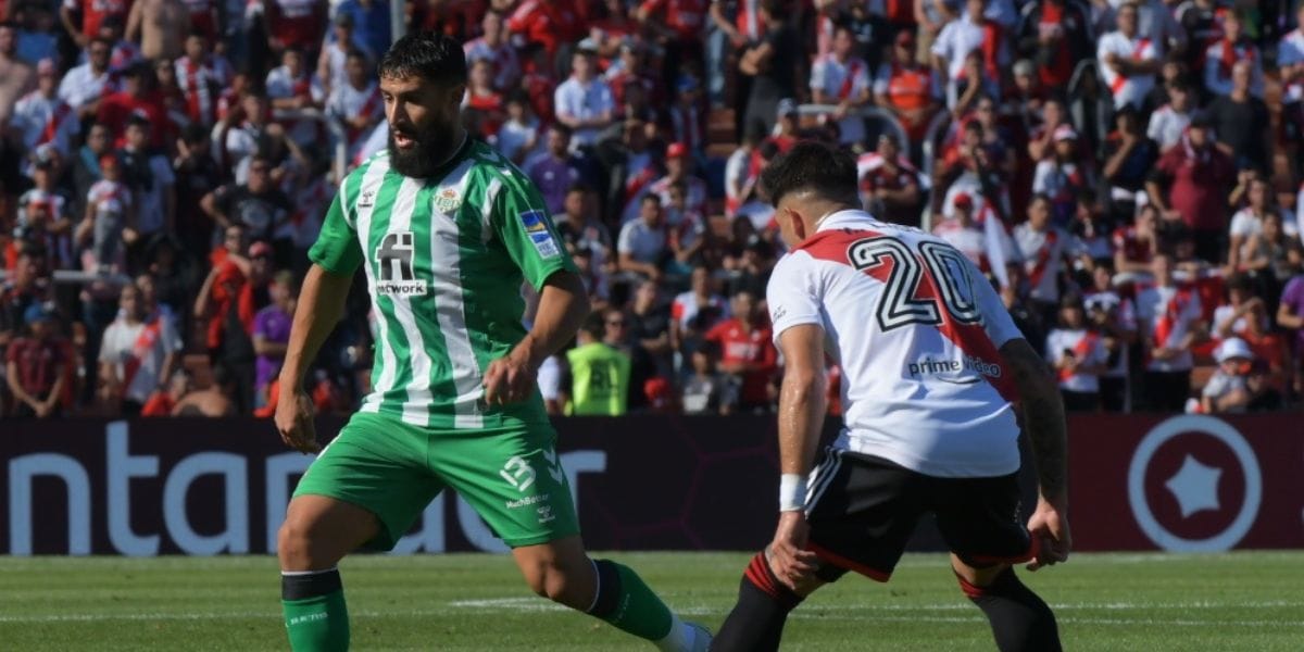 Llega goleado a Concepción: Betis perdió en la despedida de Gallardo