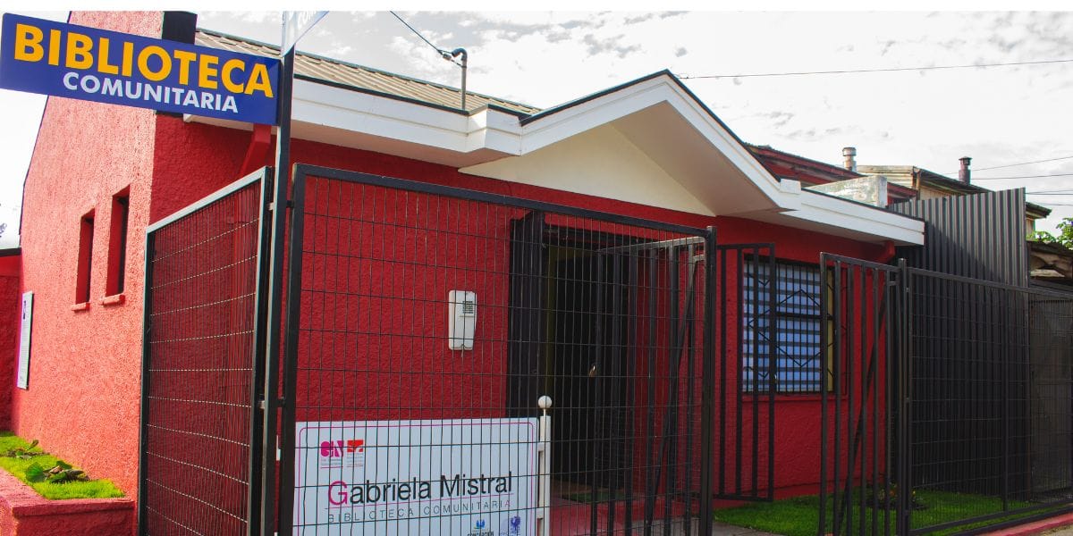 Biblioteca Gabriela Mistral de Lorenzo Arenas en Concepción vuelve a abrir sus puertas