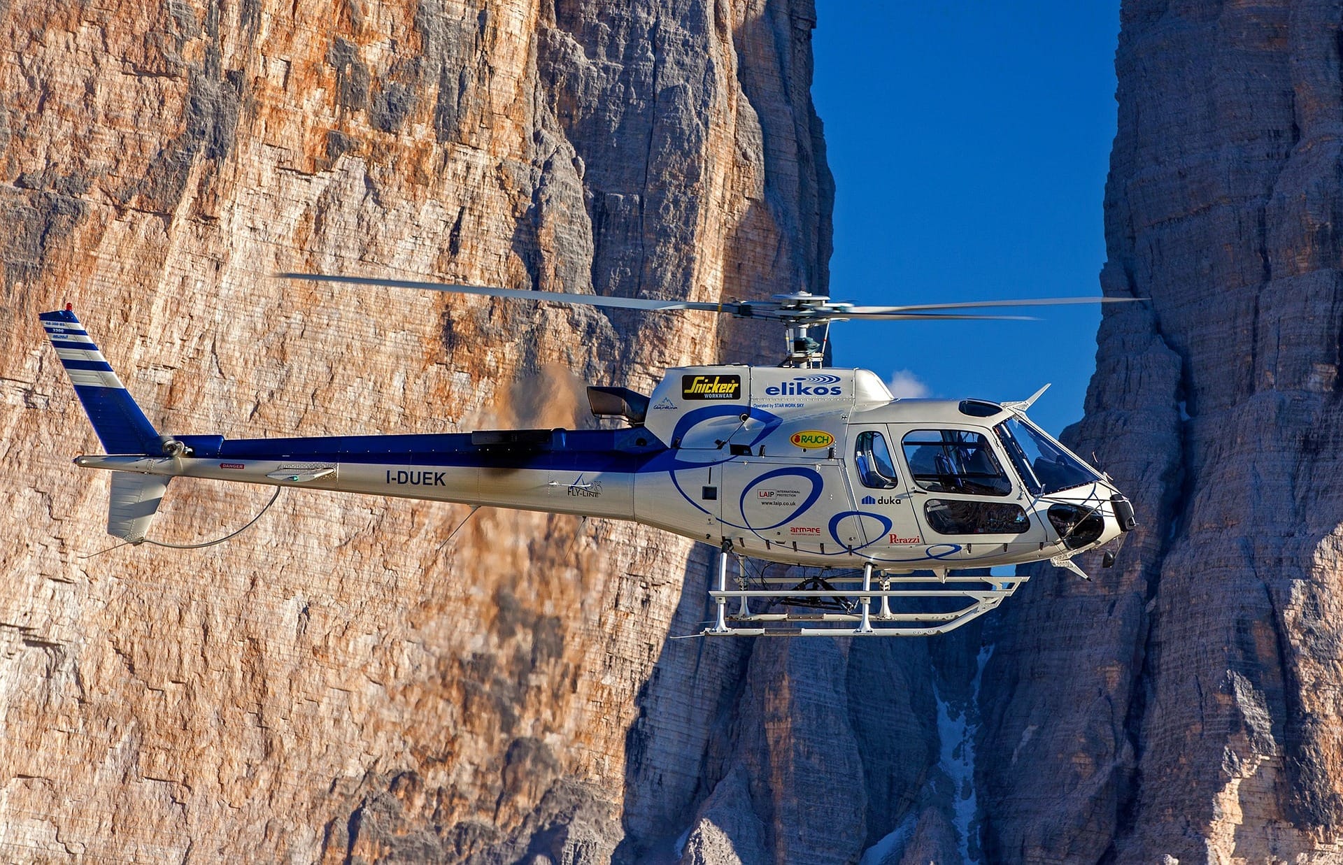 Helicóptero cayó en la cordillera y dejó un muerto