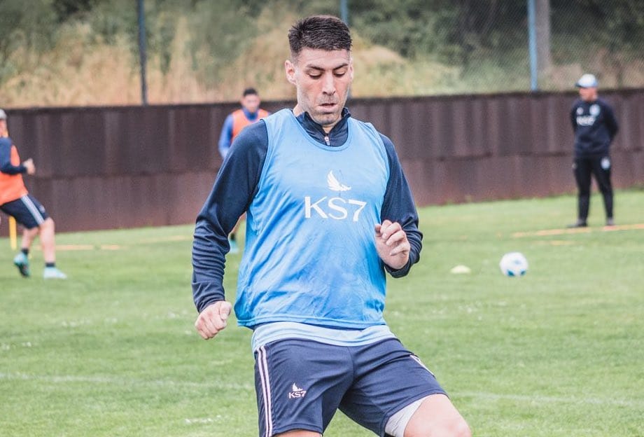 Mateo Acosta ya trabaja con el plantel de Huachipato con miras al 2023