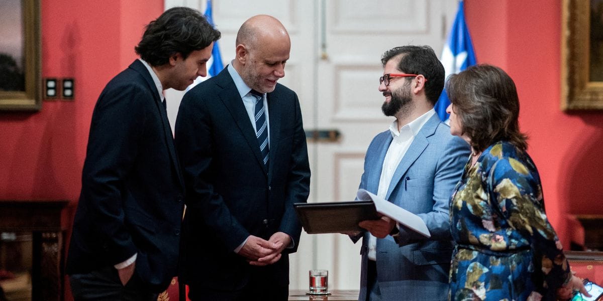 Afirman que nuevo proceso constituyente resultaría en texto menos “radical” y tendría mejor acogida en mercados