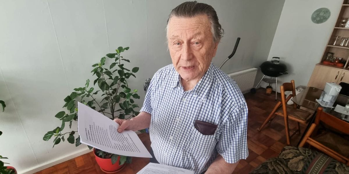 “Lo está matando en vida”: Abogado de médico jubilado de Concepción explicó conflicto con aseguradora que rebajó el 70% de su pensión