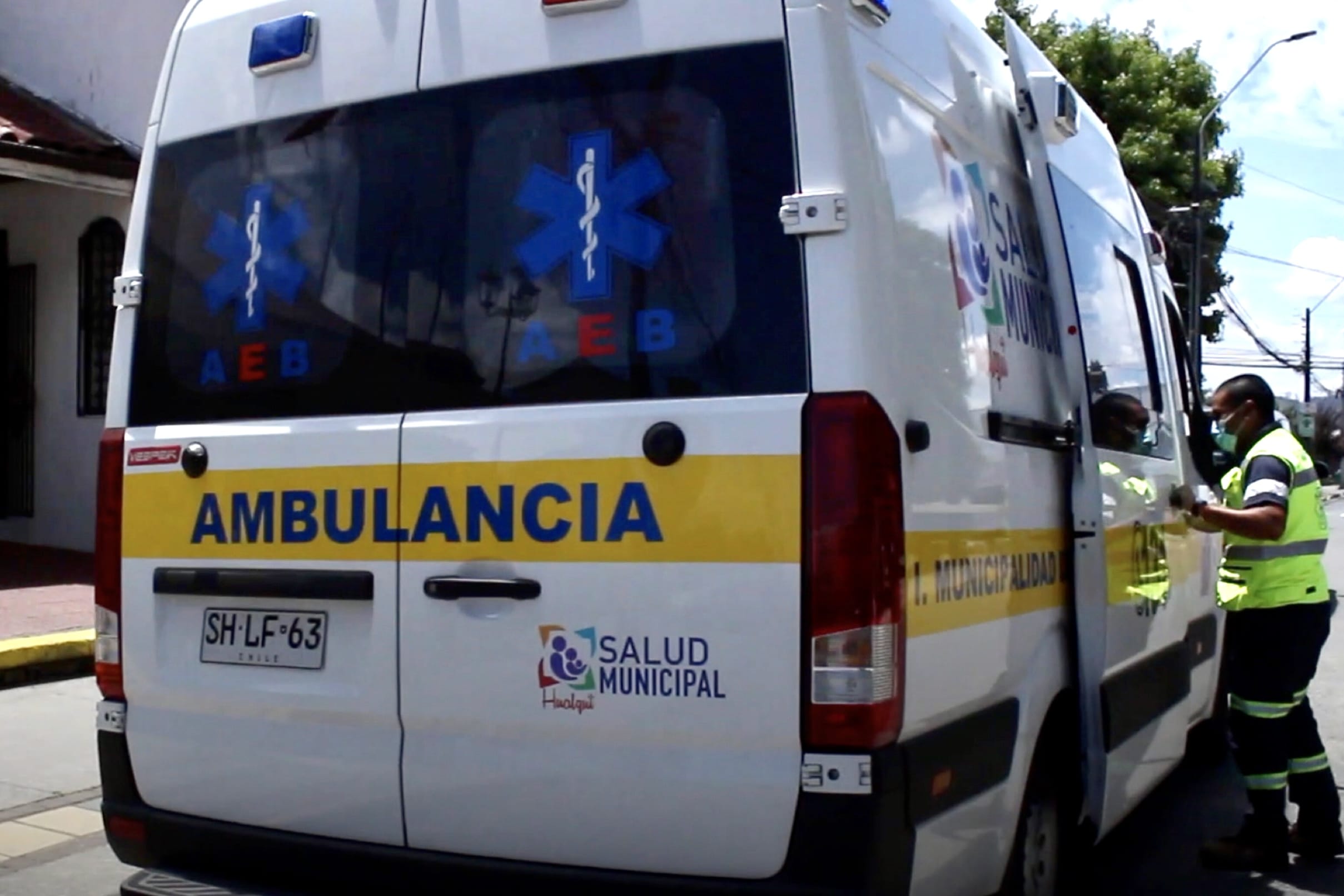 Entregan nueva ambulancia a Cesfam de Hualqui