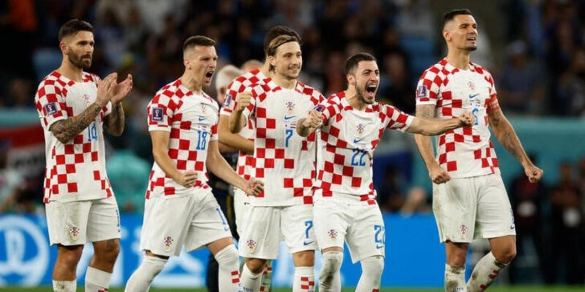 Croacia dejó en el camino a Japón y se instaló en cuartos de final