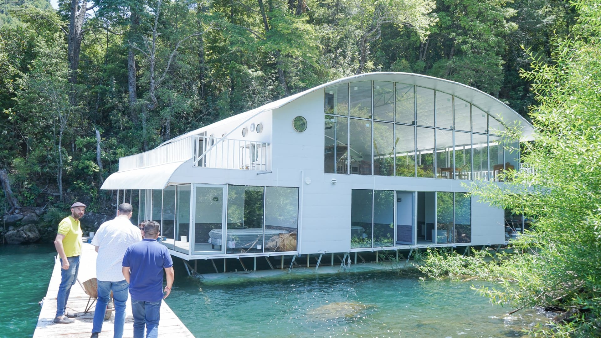 Así luce “El Pehuenche”: Impresionante hotel que flota sobre el Lago Ralco en la Región del Biobío