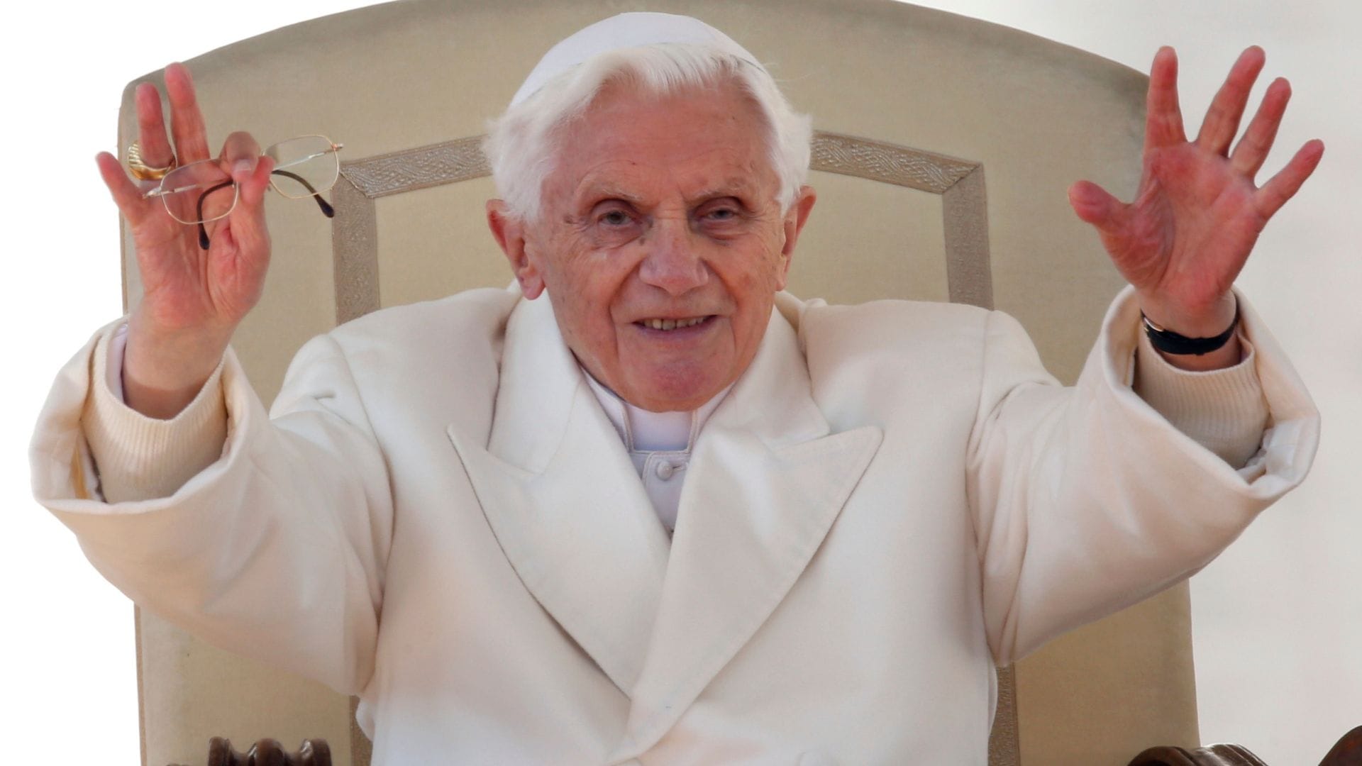 El papa Benedicto XVI muere a los 95 años en monasterio del Vaticano