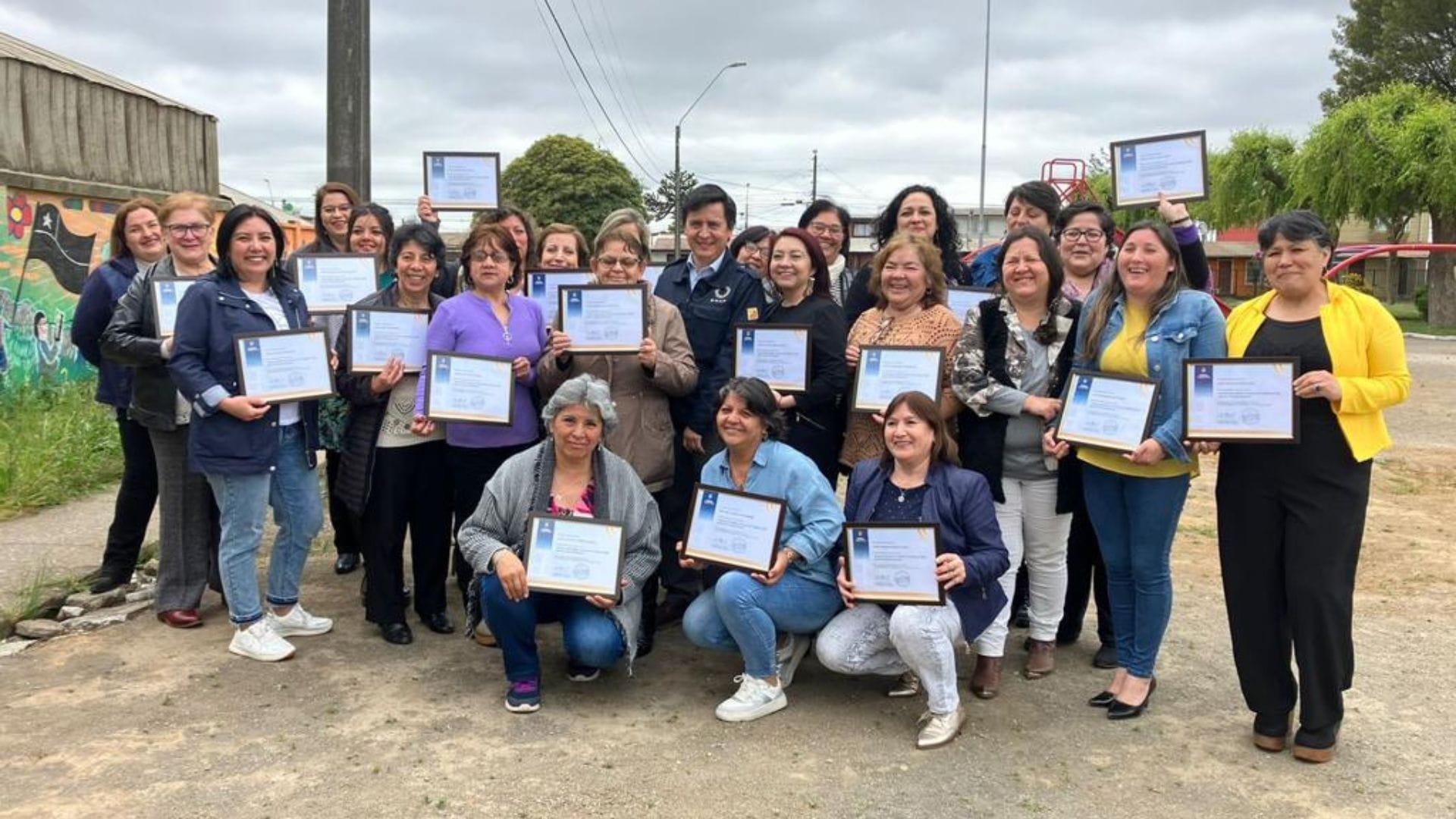 Más de 600 habitantes de Hualpén y Talcahuano logran fortalecer sus competencias laborales