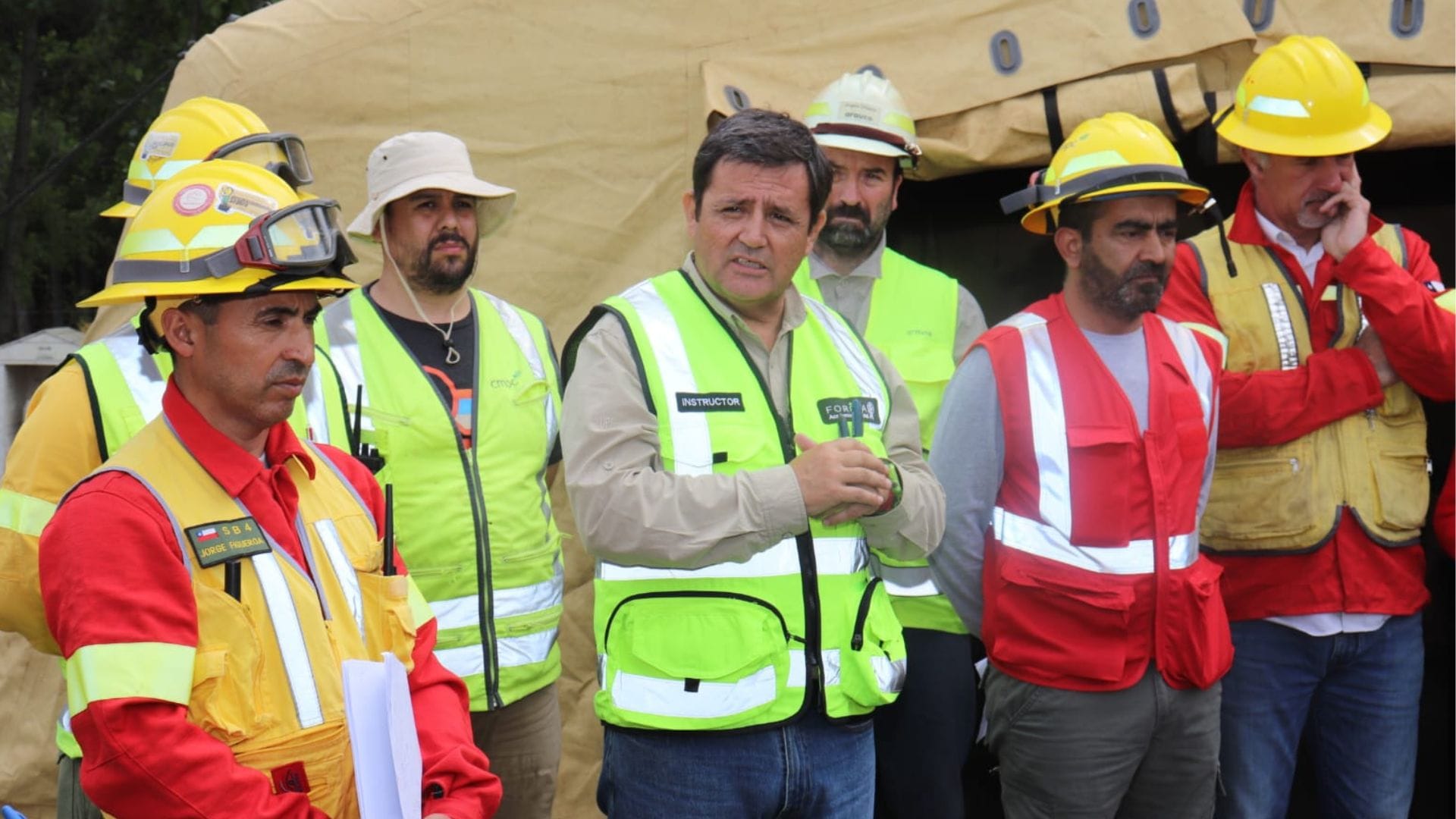 Coordinan trabajo para enfrentar grandes y pequeños incendios en Biobío y Ñuble