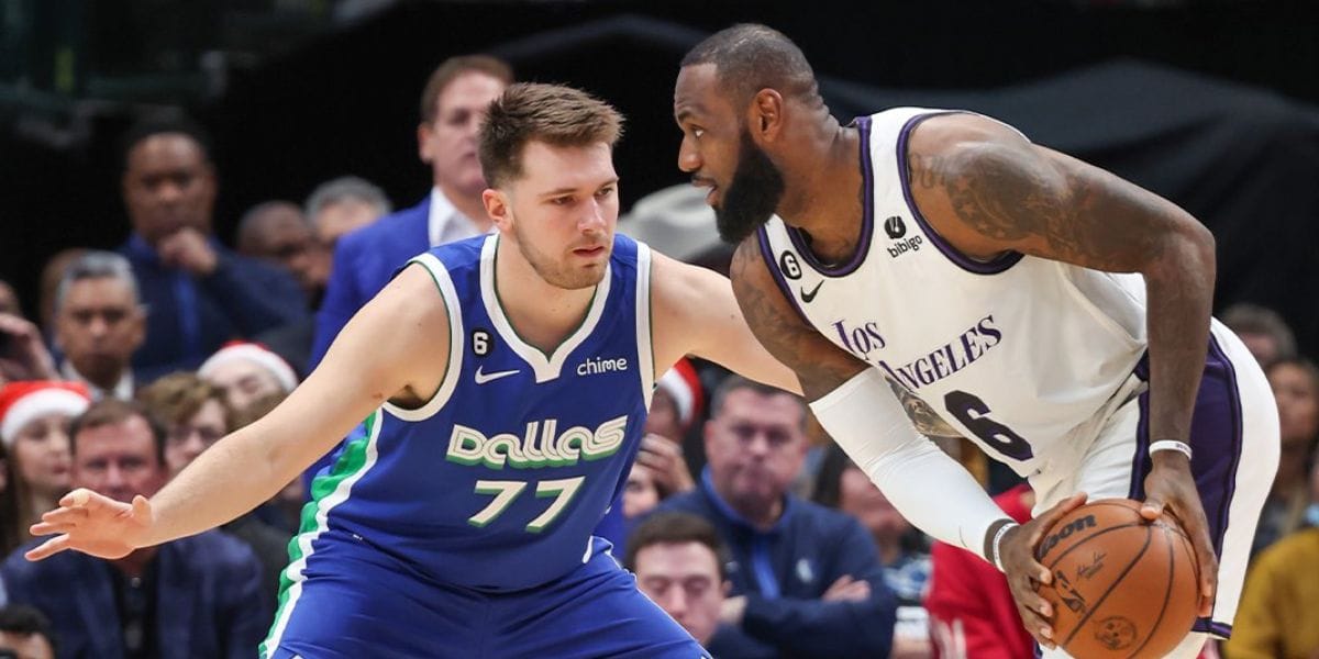 LeBron James sufrió en el partido de Navidad de los Lakers