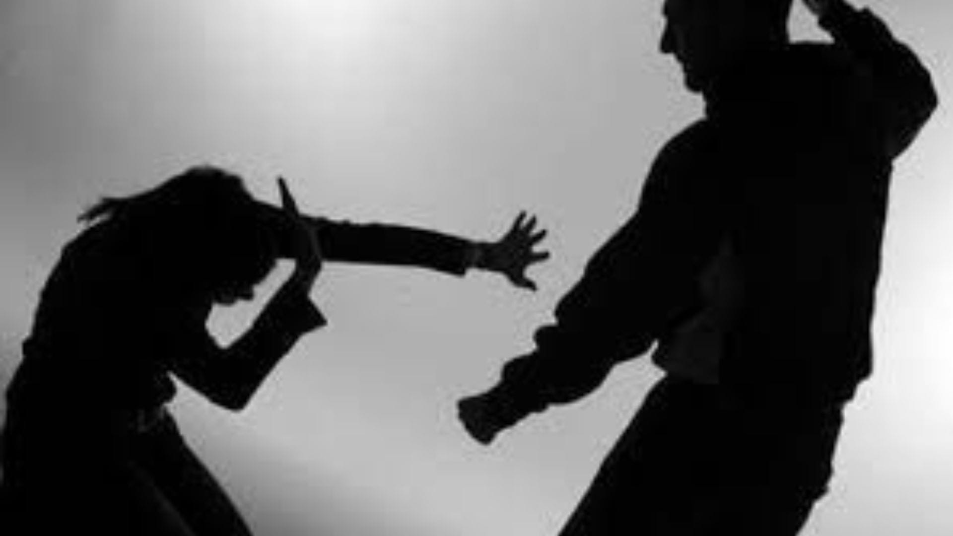 Editorial: Día nacional contra el femicidio, falta socializar el tema al interior de las familias