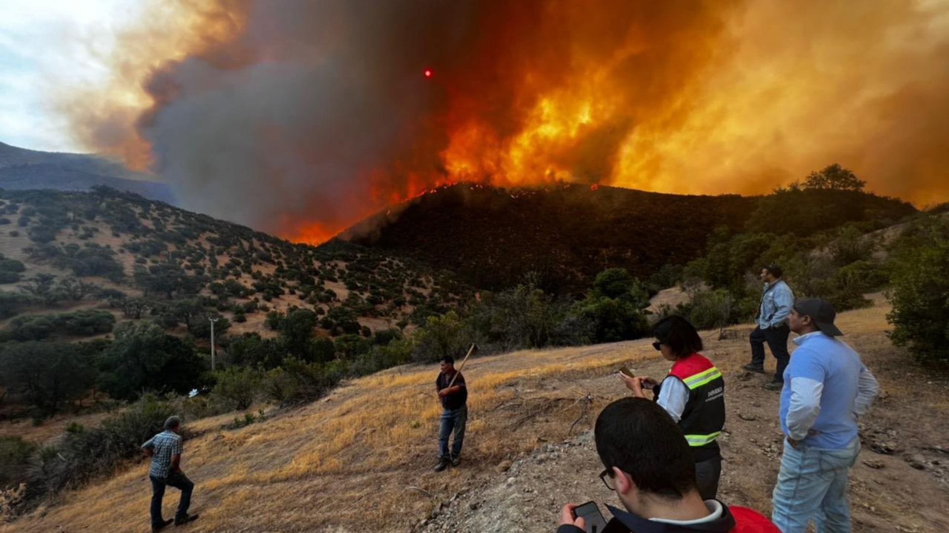 Encuentran cuerpo de voluntario que ayudaba a combatir incendio forestal en Quilpué