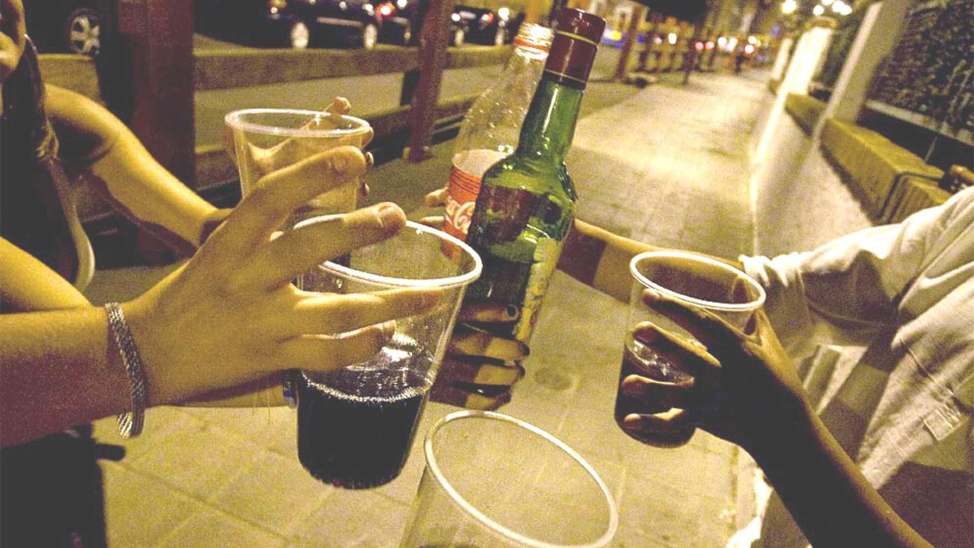 Estacionamientos exclusivos para conductores ebrios: La inédita campaña que busca crear conciencia este Año Nuevo