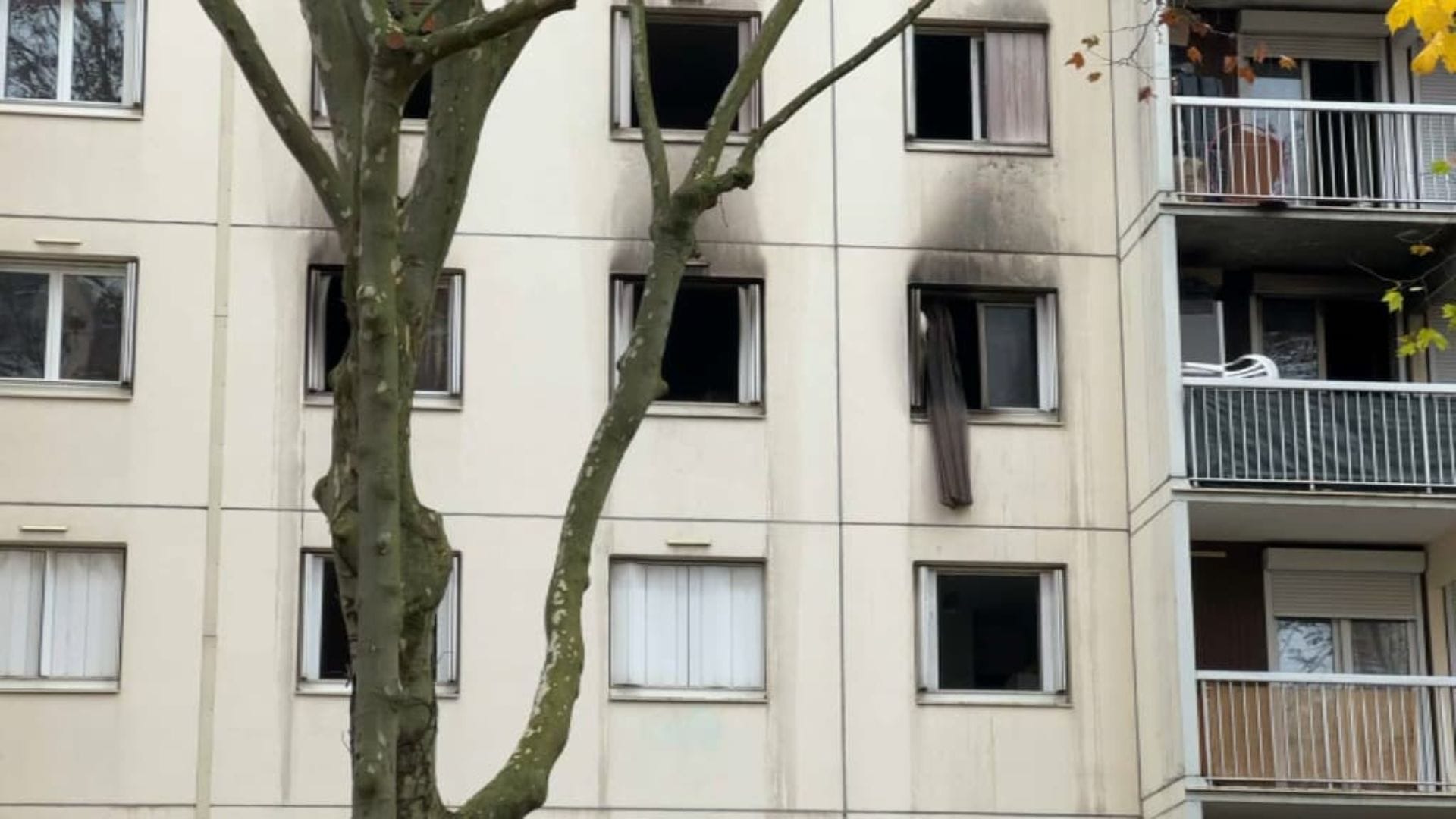 Cinco niños y cinco adultos mueren durante violento incendio que afectó a edificio de departamentos en Francia