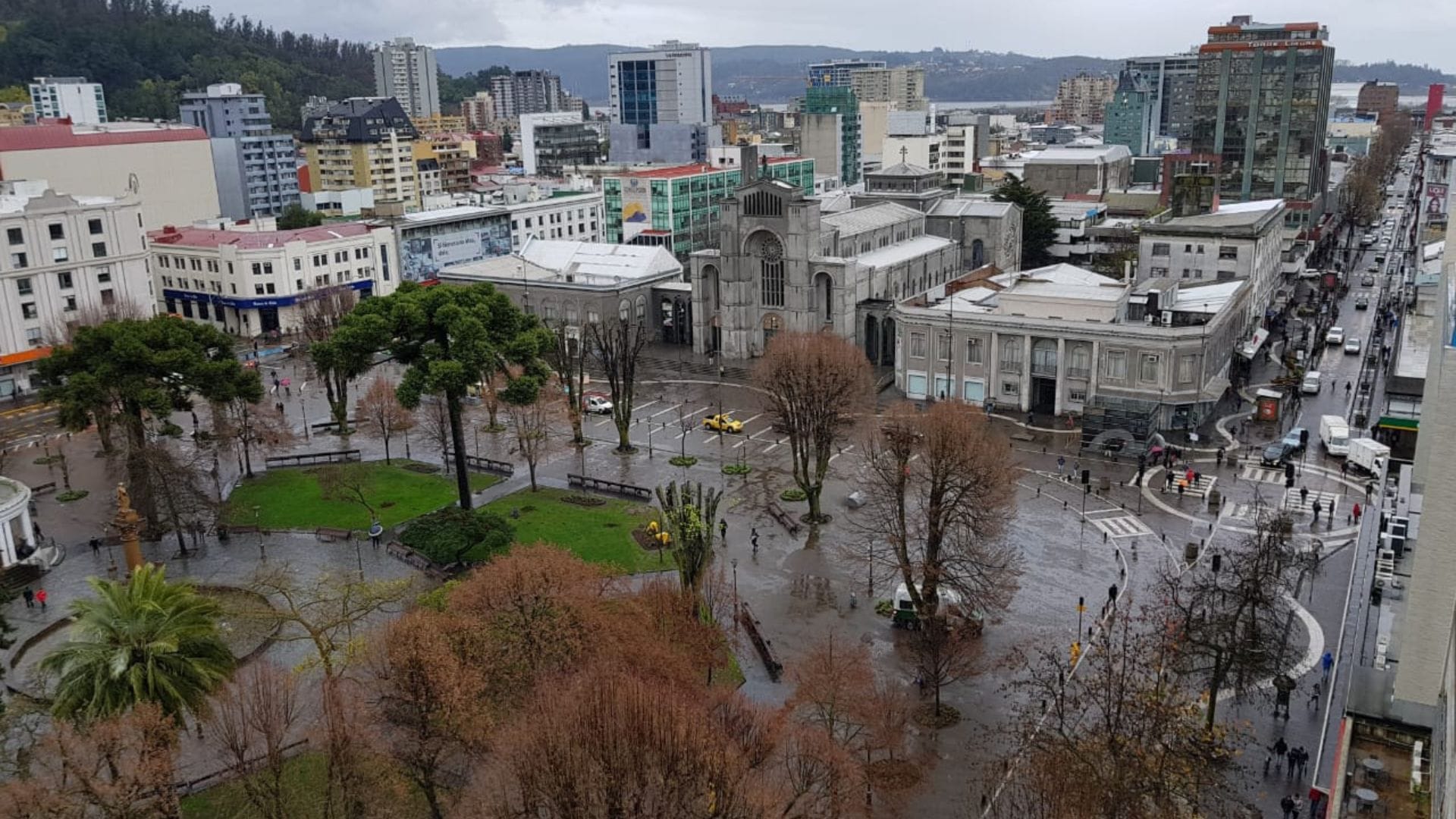 Hoy comienza el verano pero pronostican lluvia y viento en “Tropiconce”: Revisa la predicción del tiempo para Concepción