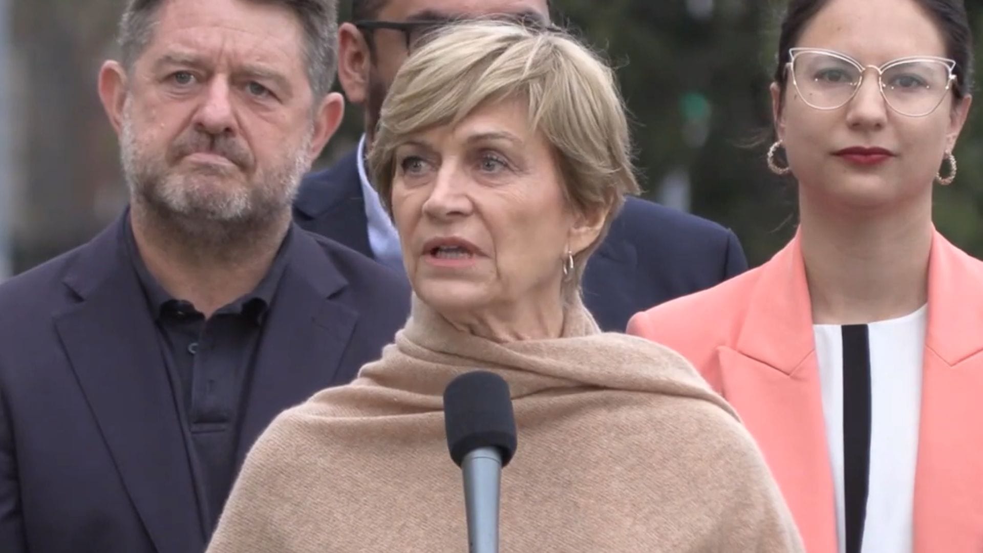 Matthei pidió al Gobierno que “si algún día son oposición, sigan cuidando la ciudad”