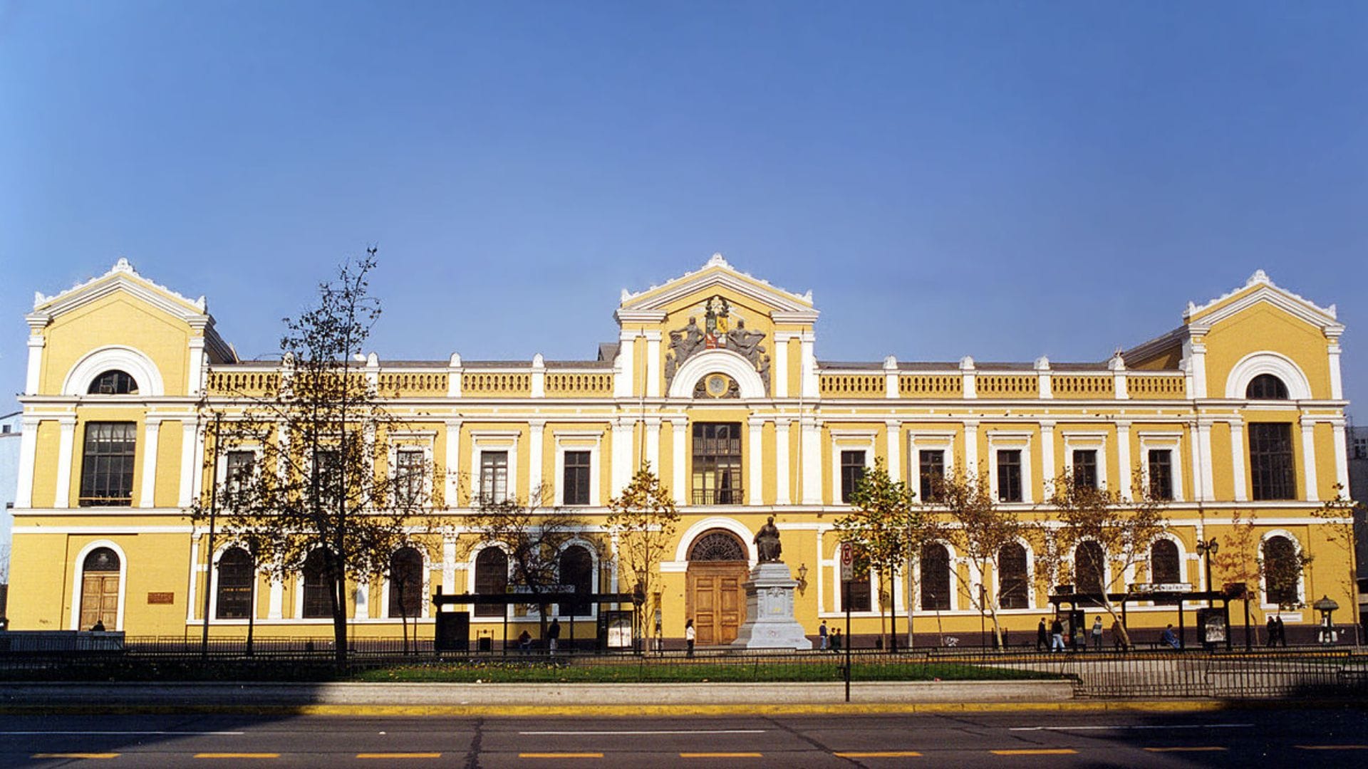 Gobierno contactará a rectora de la Universidad de Chile tras escándalo por tesis sobre pedofilia
